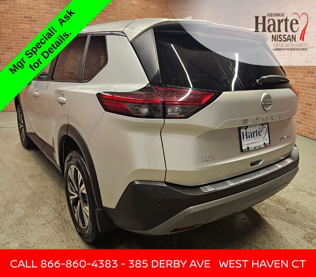 2023 Nissan Rogue SV photo 9