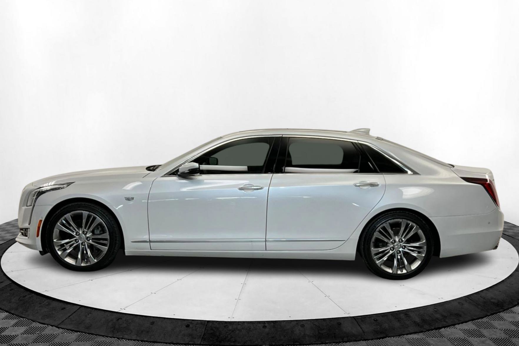 2018 Cadillac CT6 Platinum photo 2