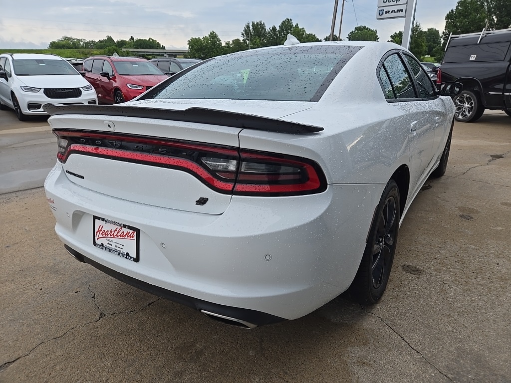2022 Dodge Charger SXT photo 10