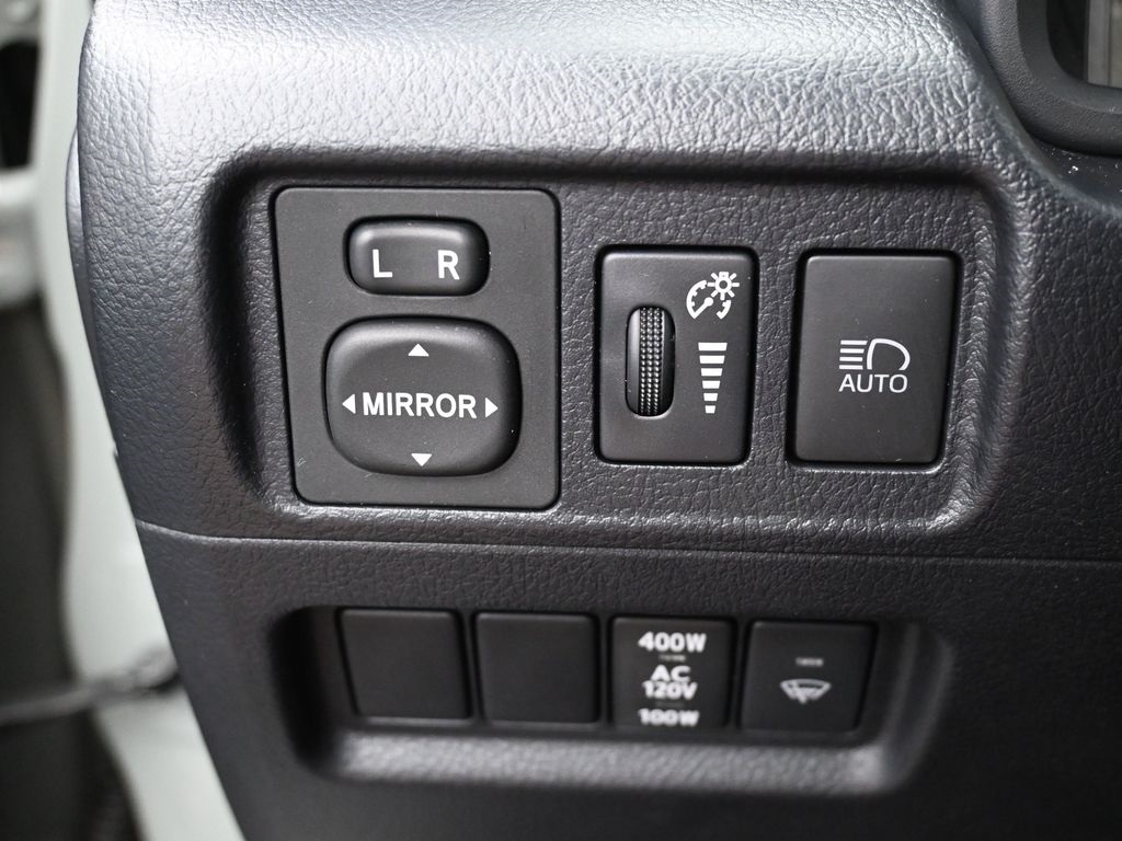 2022 Toyota 4Runner SR5 Trail photo 12