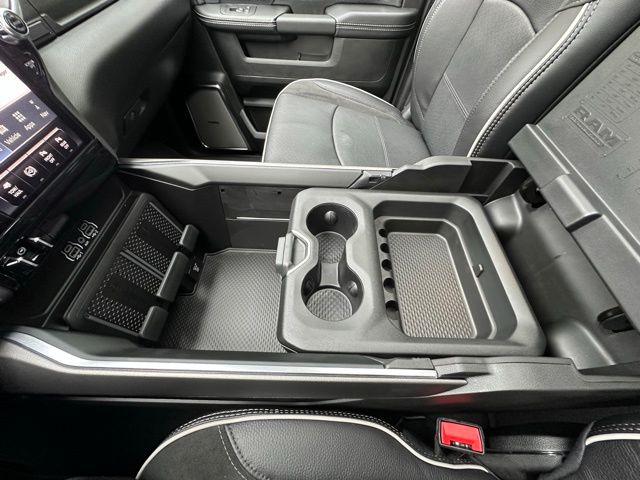 2026 Ram 2500 Laramie photo 25