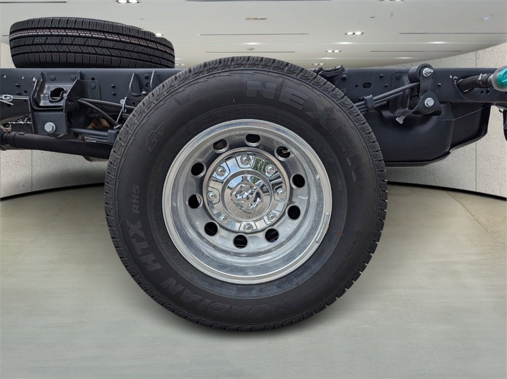 2025 Ram 3500 Tradesman photo 6