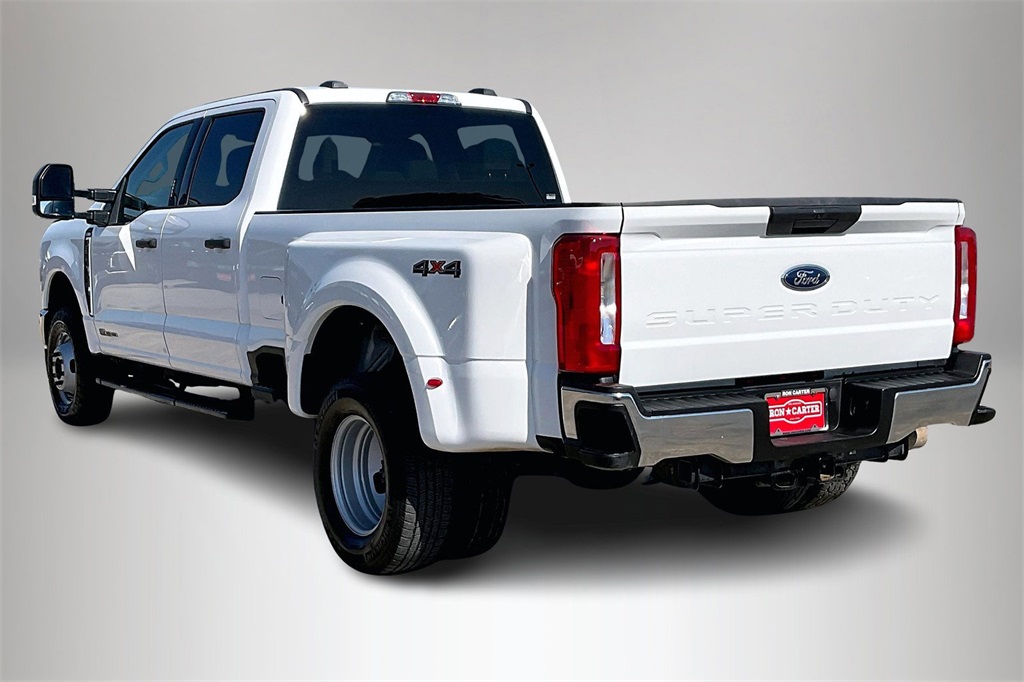 2024 Ford F-350 photo 4