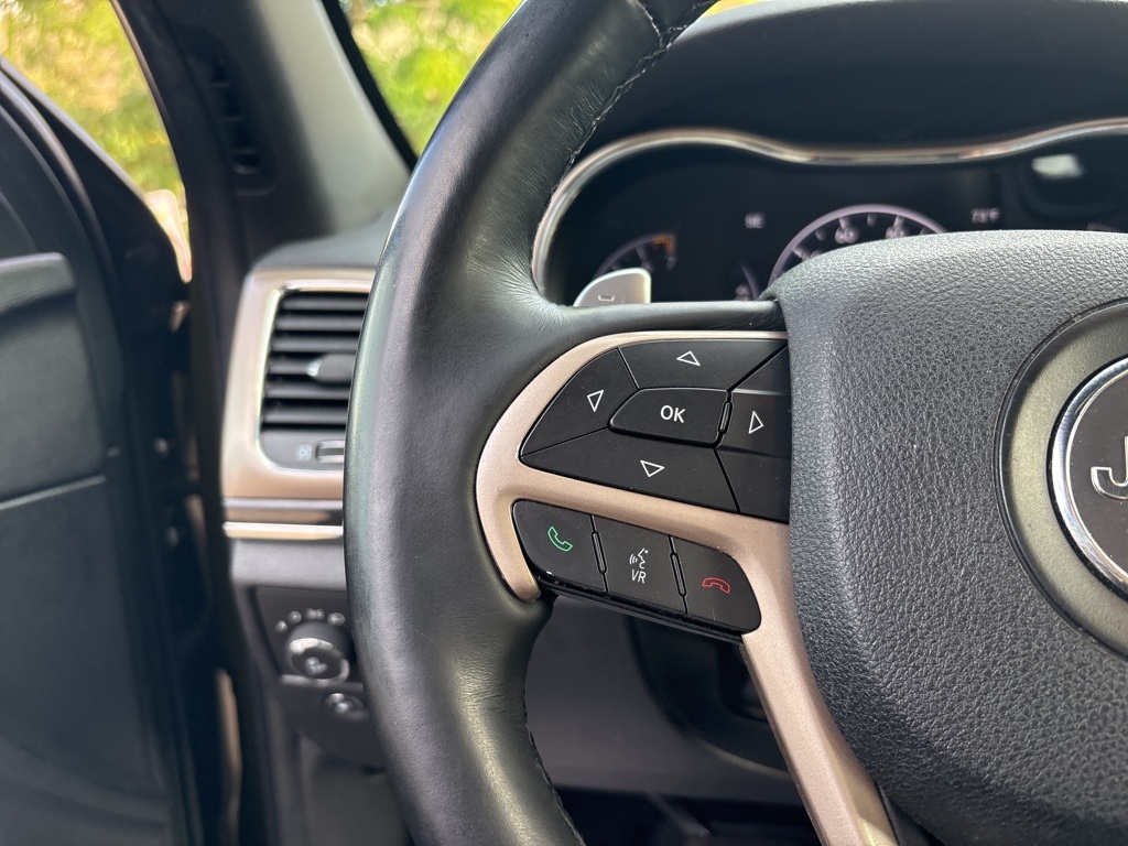 2017 Jeep Grand Cherokee Limited photo 12