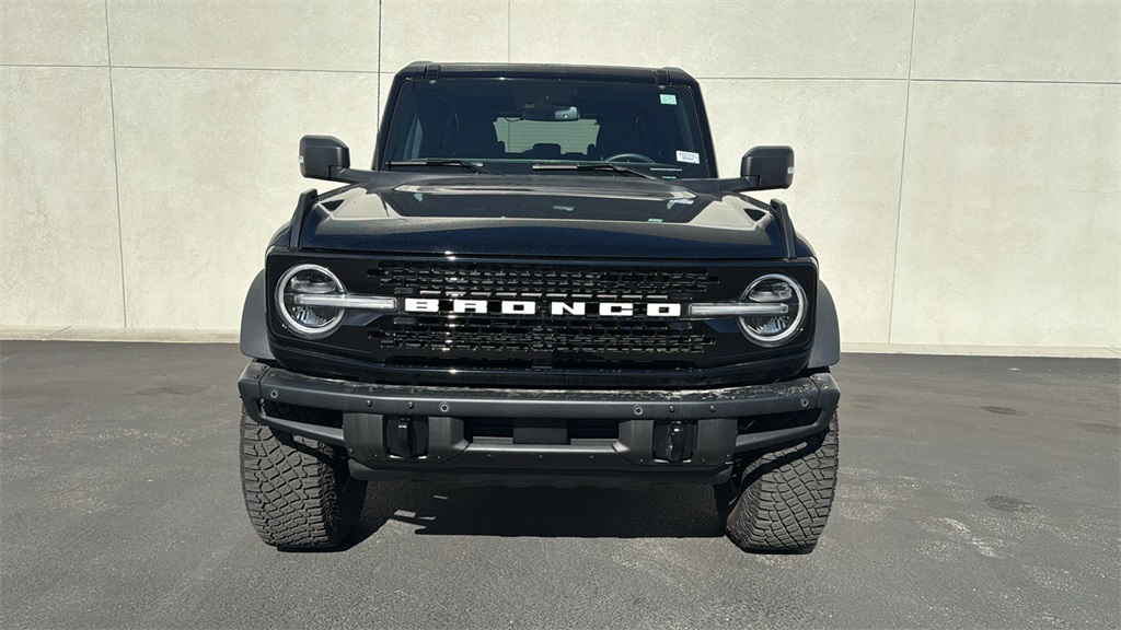 2024 Ford Bronco Wildtrak photo 2