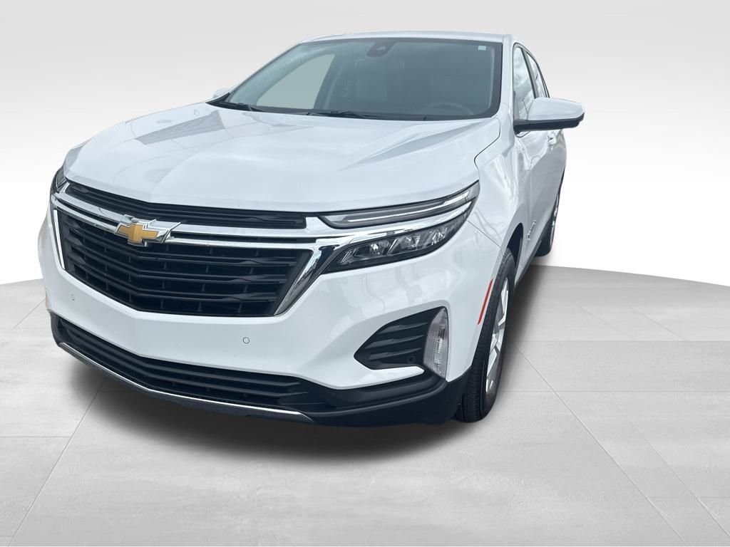 2023 Chevrolet Equinox LT photo 2
