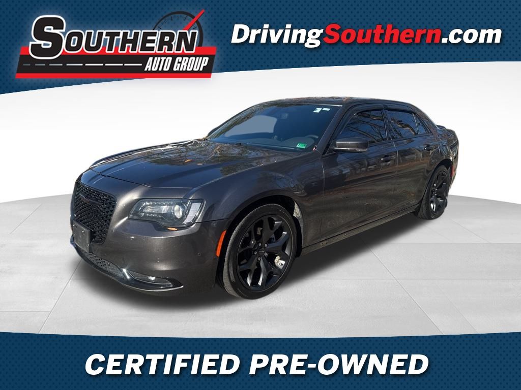 2023 Chrysler 300 S's photo
