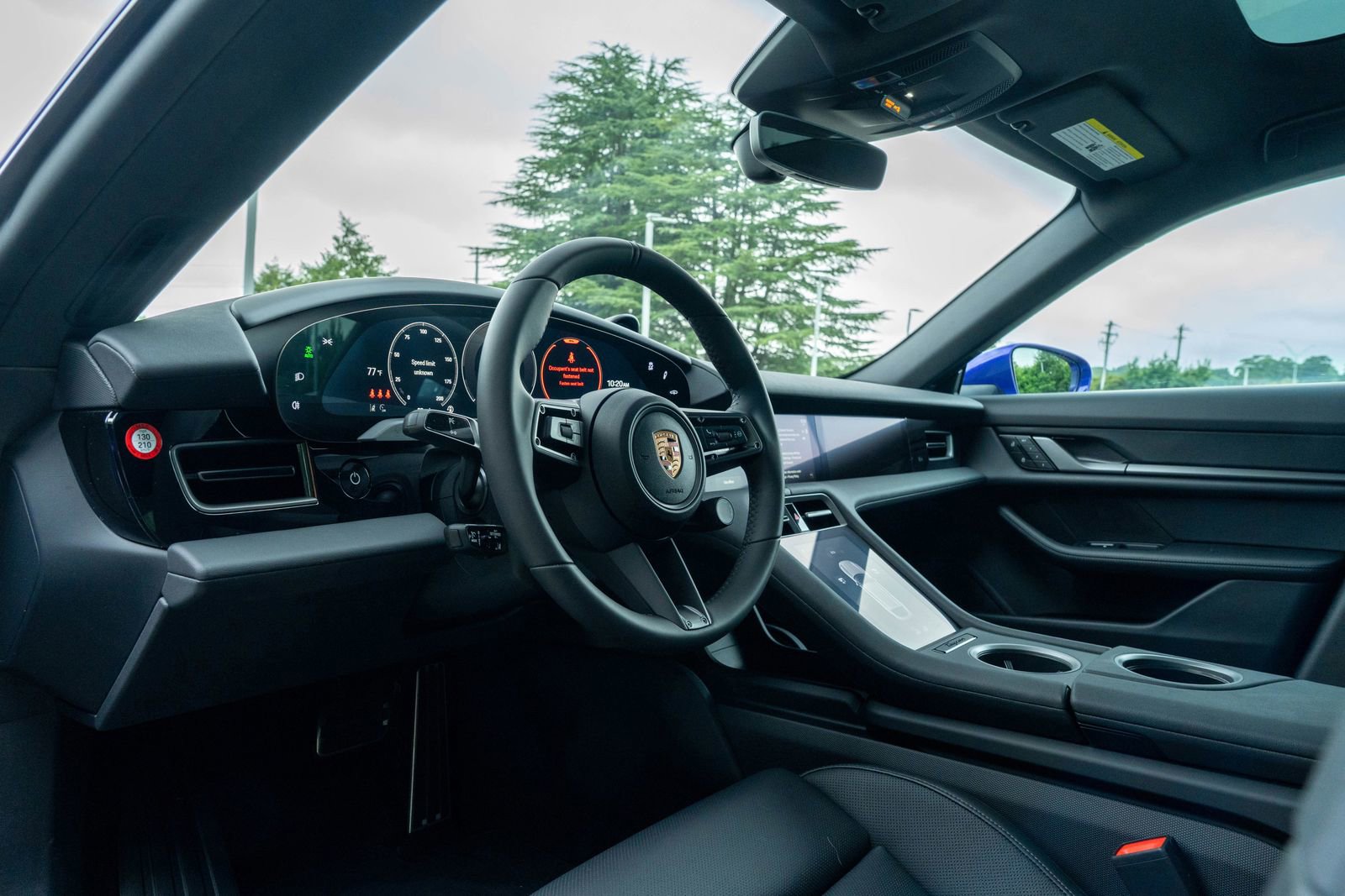 2025 Porsche Taycan 4 Cross Turismo photo 4