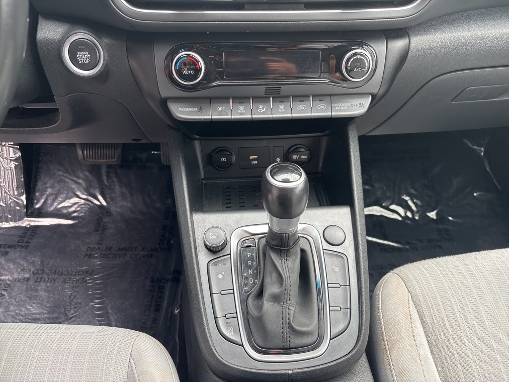 2022 Hyundai Kona SEL photo 19