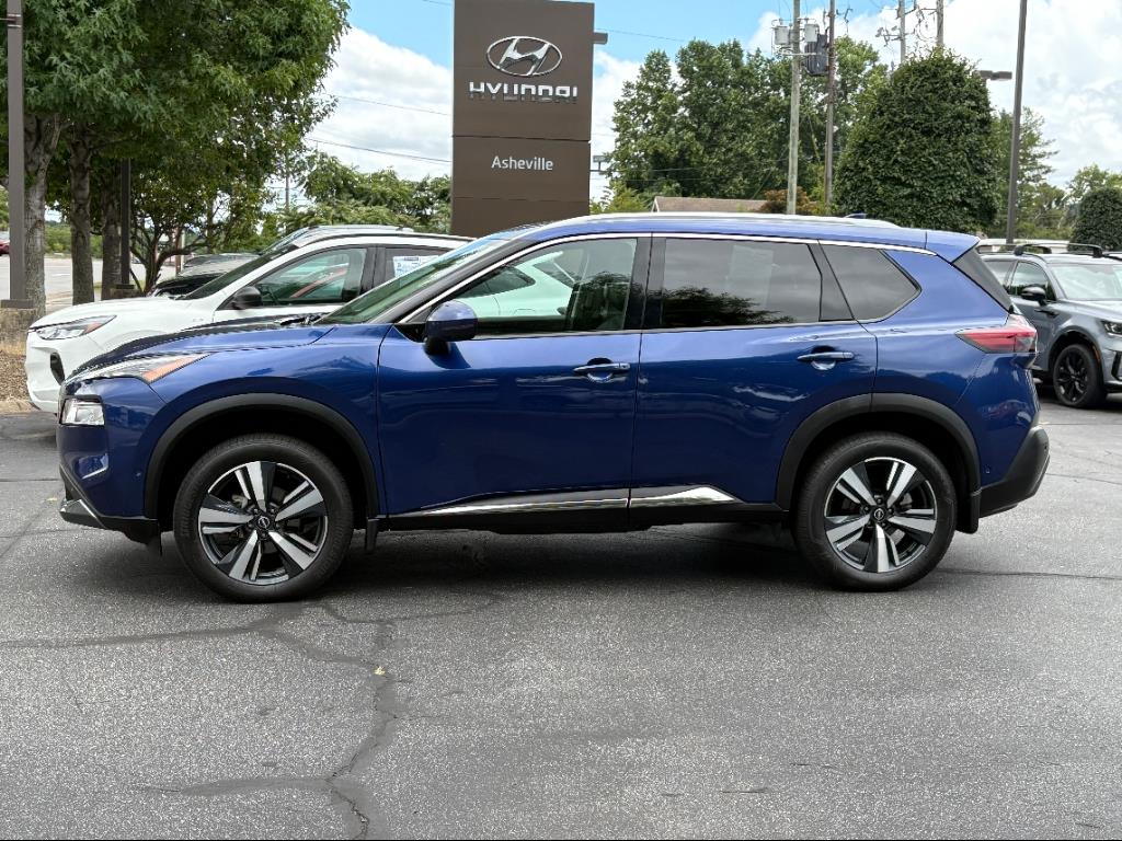 2023 Nissan Rogue SL photo 3