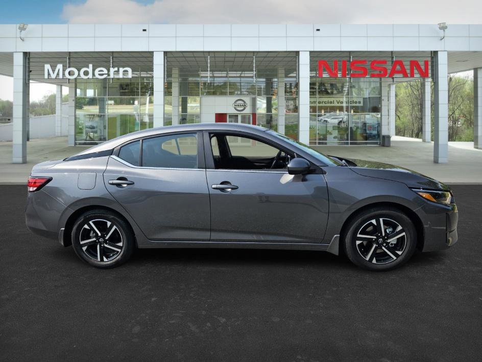 2025 Nissan Sentra SV photo 3