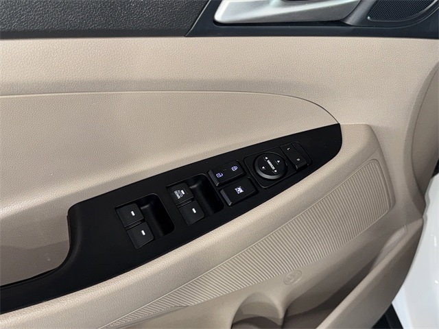 2021 Hyundai Tucson SE photo 14
