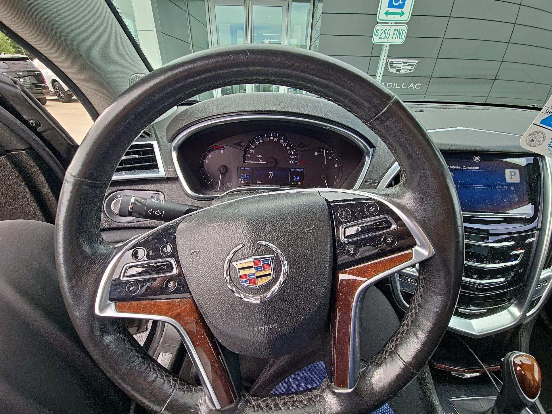 2013 Cadillac SRX Luxury photo 3