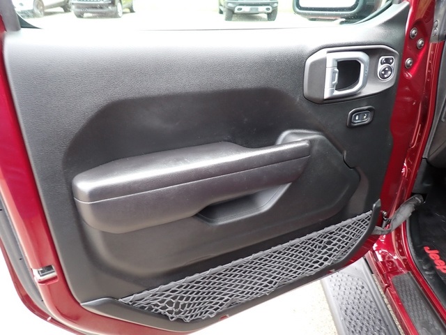 2021 Jeep Gladiator Sport photo 18
