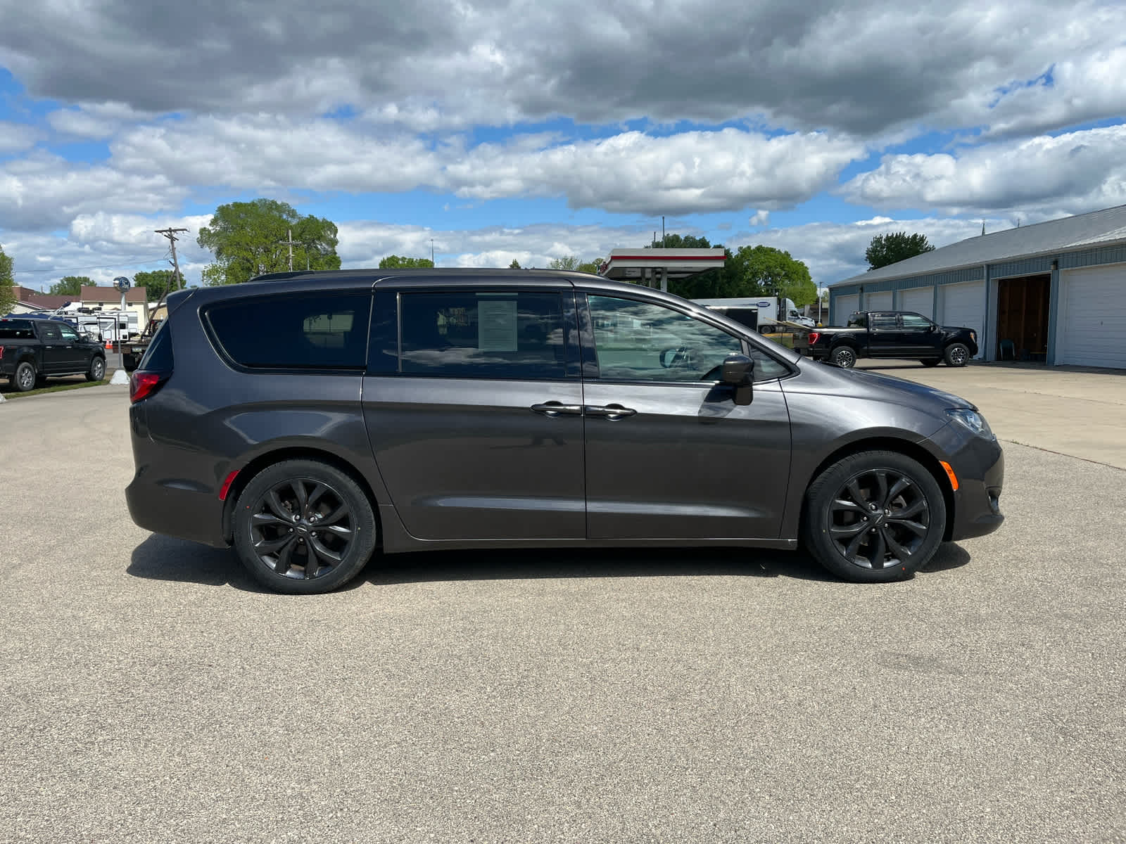 2018 Chrysler Pacifica Touring L photo 7