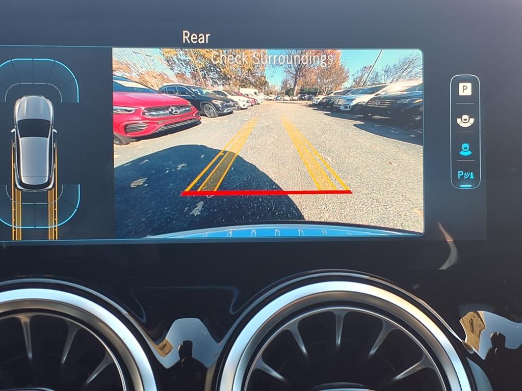 2025 Mercedes Benz GLA 250 photo 15