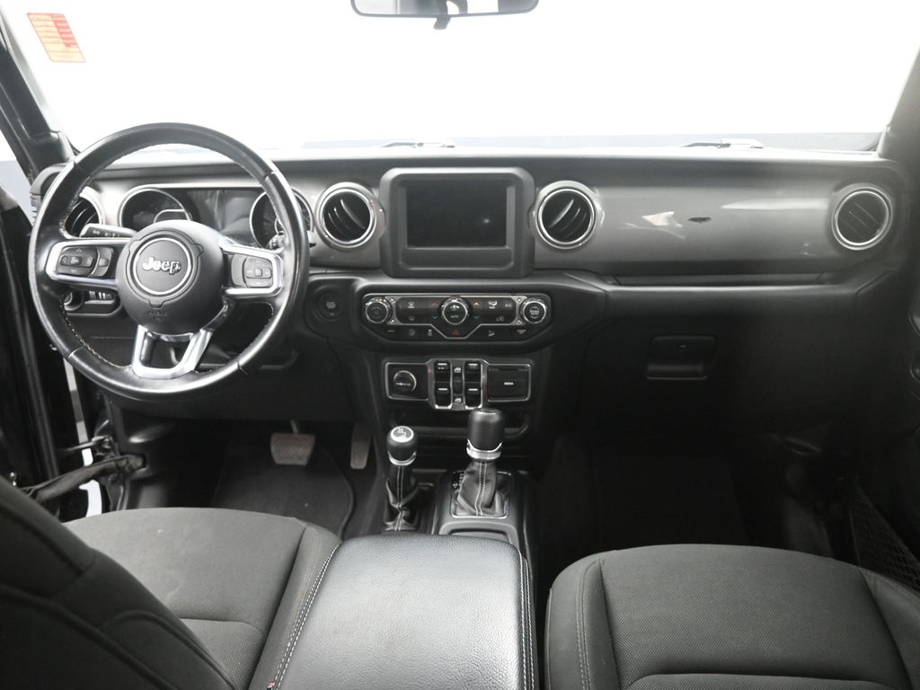 2019 Jeep Wrangler Unlimited Sahara photo 15