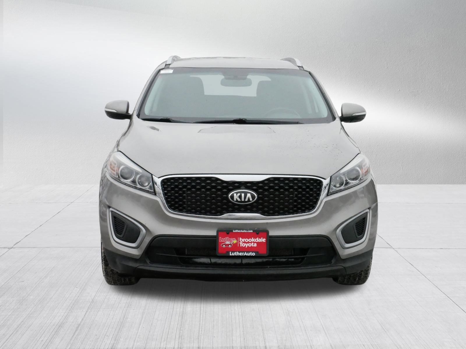 Used 2017 Kia Sorento LX with VIN 5XYPGDA54HG291247 for sale in Brooklyn Center, Minnesota