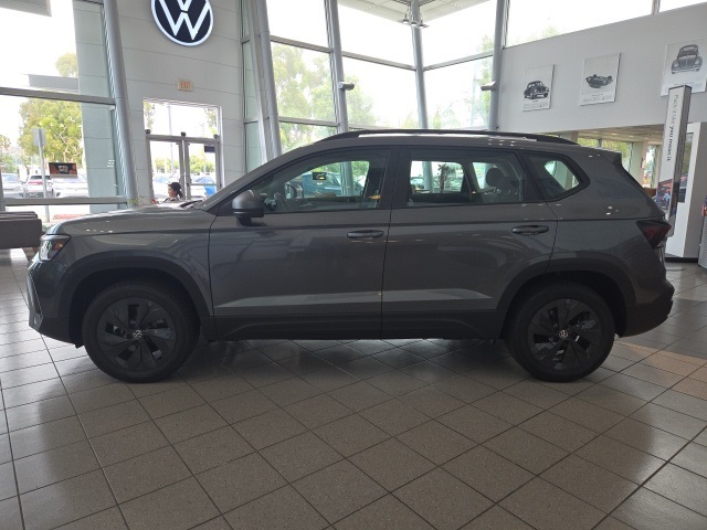 2025 Volkswagen Taos S photo 4