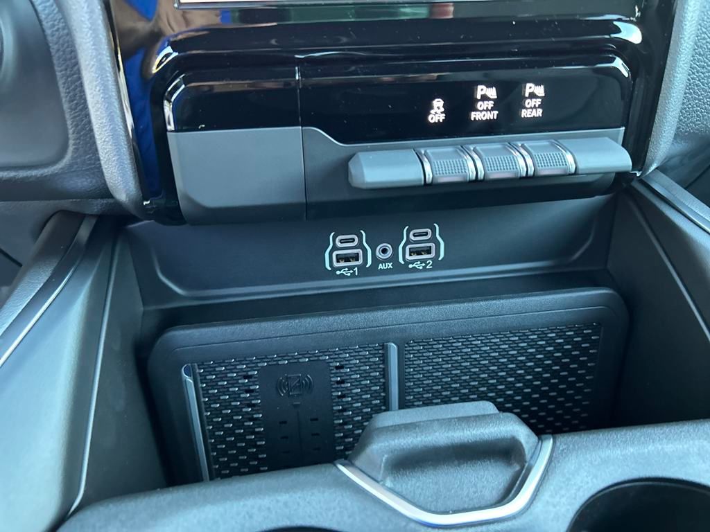 2025 Ram 1500 Big Horn Lone Star photo 16