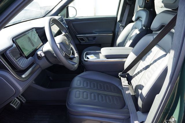 2023 Rivian R1S Adventure photo 14