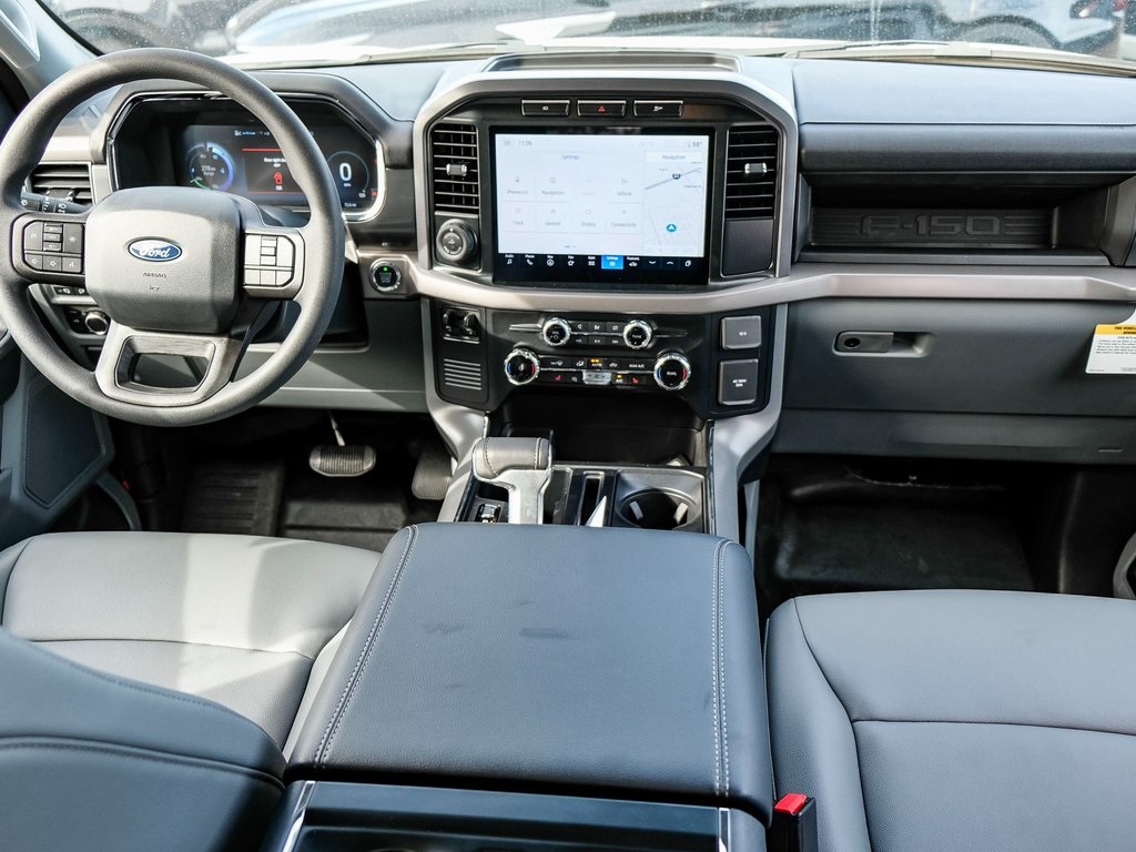 2024 Ford F-150 Lightning photo 9