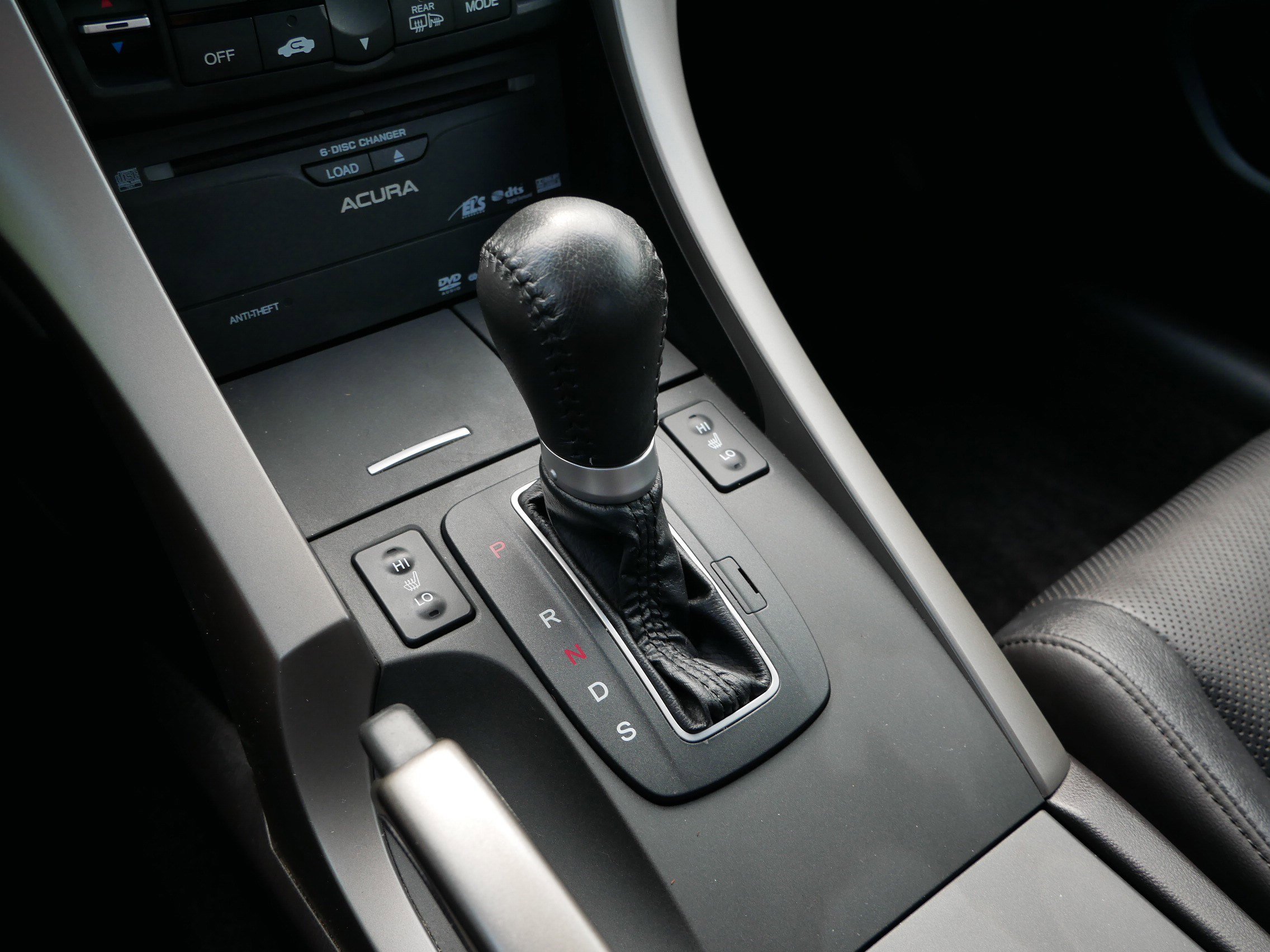 2010 Acura TSX Technology photo 25