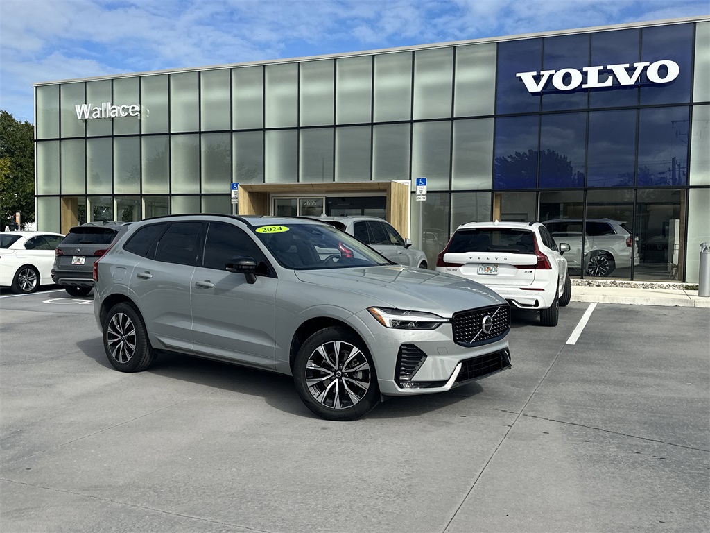 2024 Volvo XC60 Core's photo