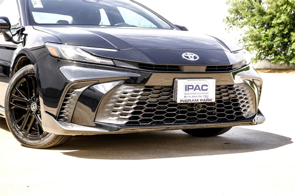 2025 Toyota Camry XSE photo 2