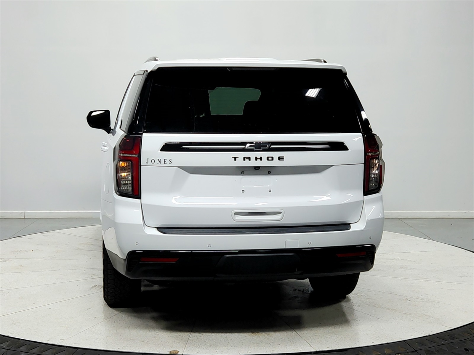 2023 Chevrolet Tahoe Z71 photo 4