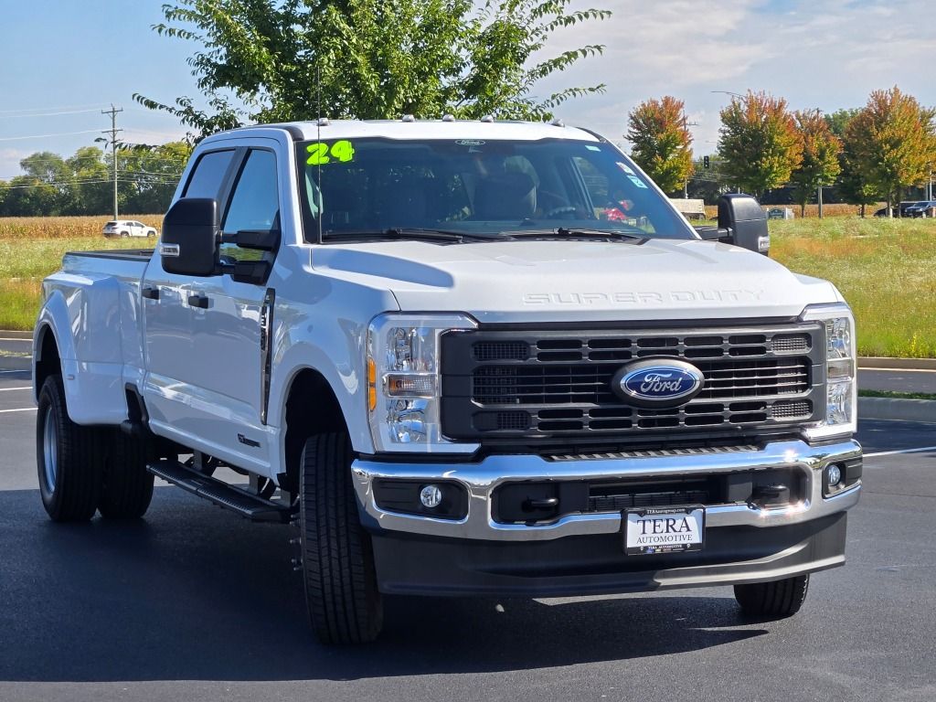 2024 Ford F-350 XL photo 3