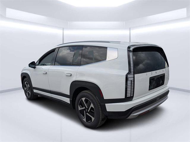 2026 Hyundai Ioniq SE photo 4