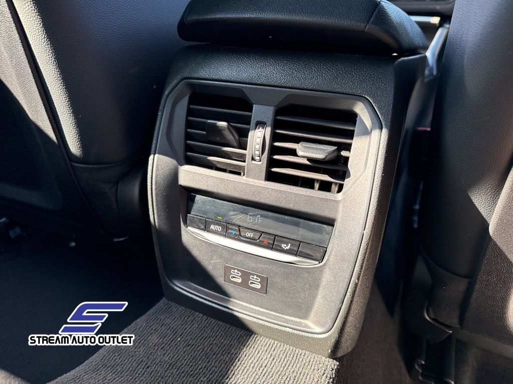 2024 Bmw 330i xDrive photo 13