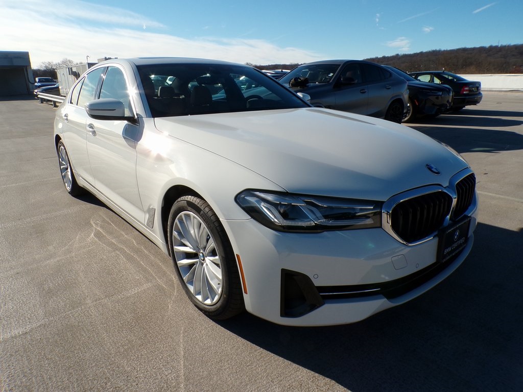 2023 BMW 5 Series 530i's photo