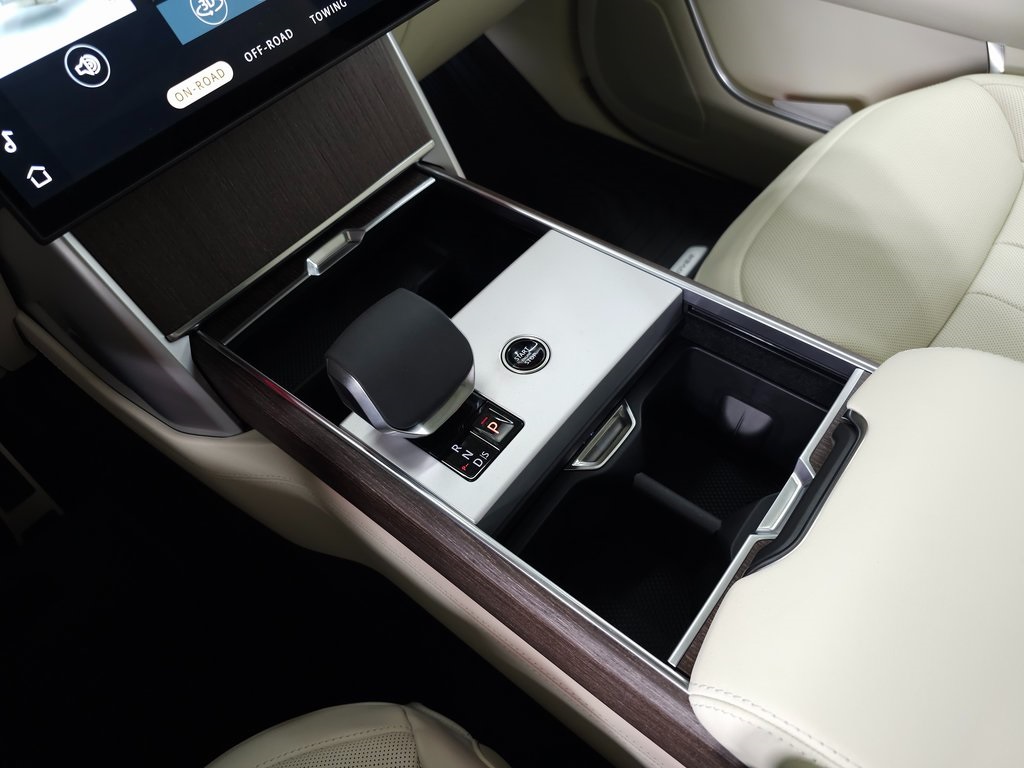 2025 LAND ROVER RANGE ROVER - Image 35