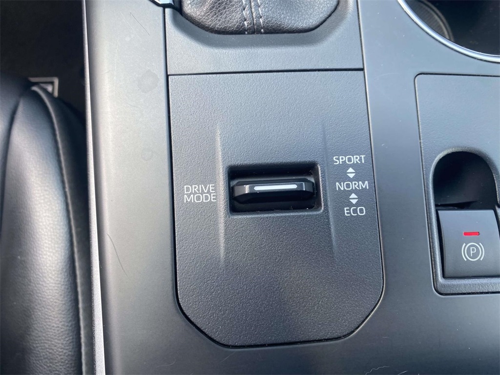 2023 Toyota Highlander XLE photo 22