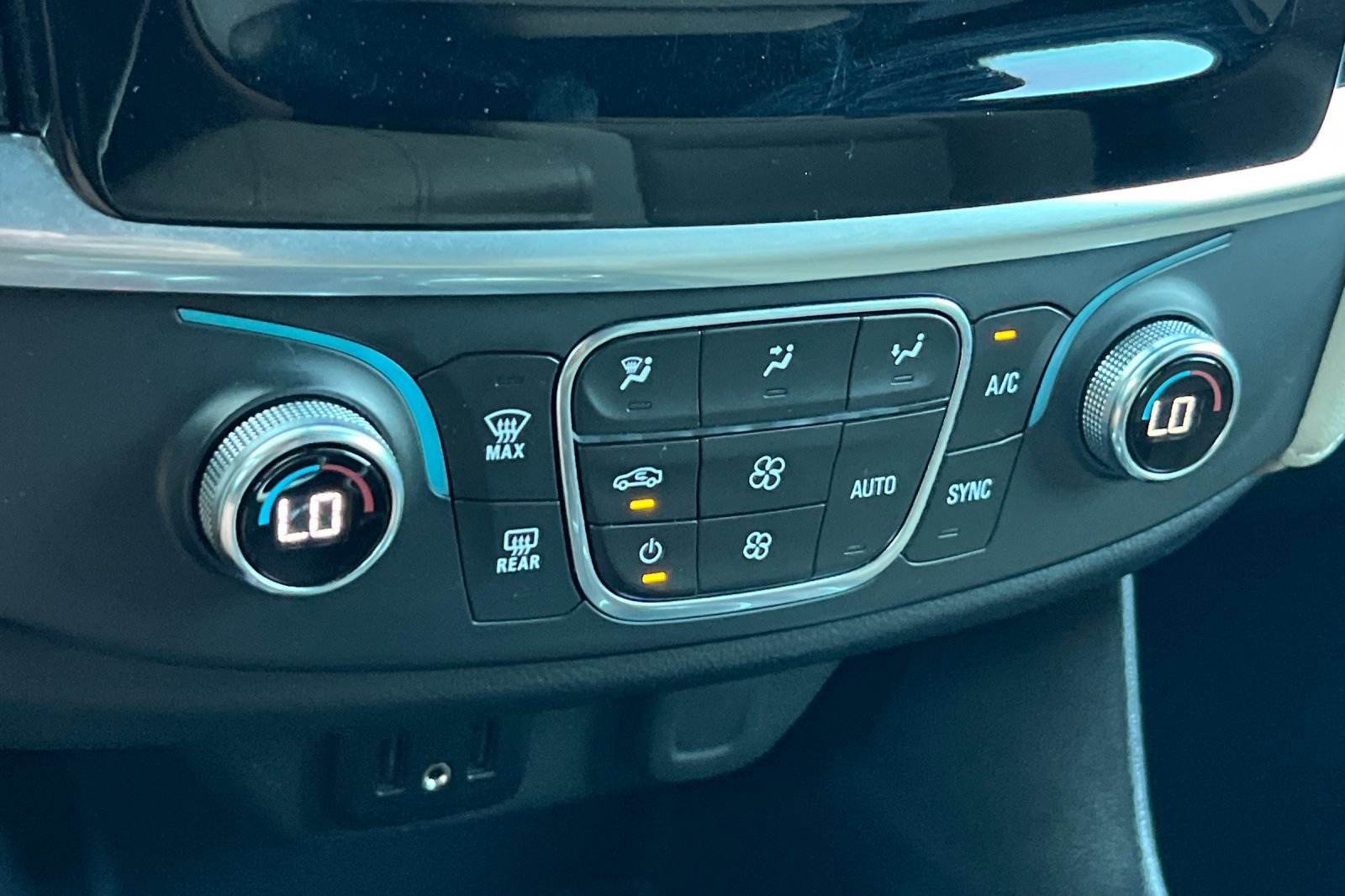 2022 Chevrolet Traverse LS photo 18