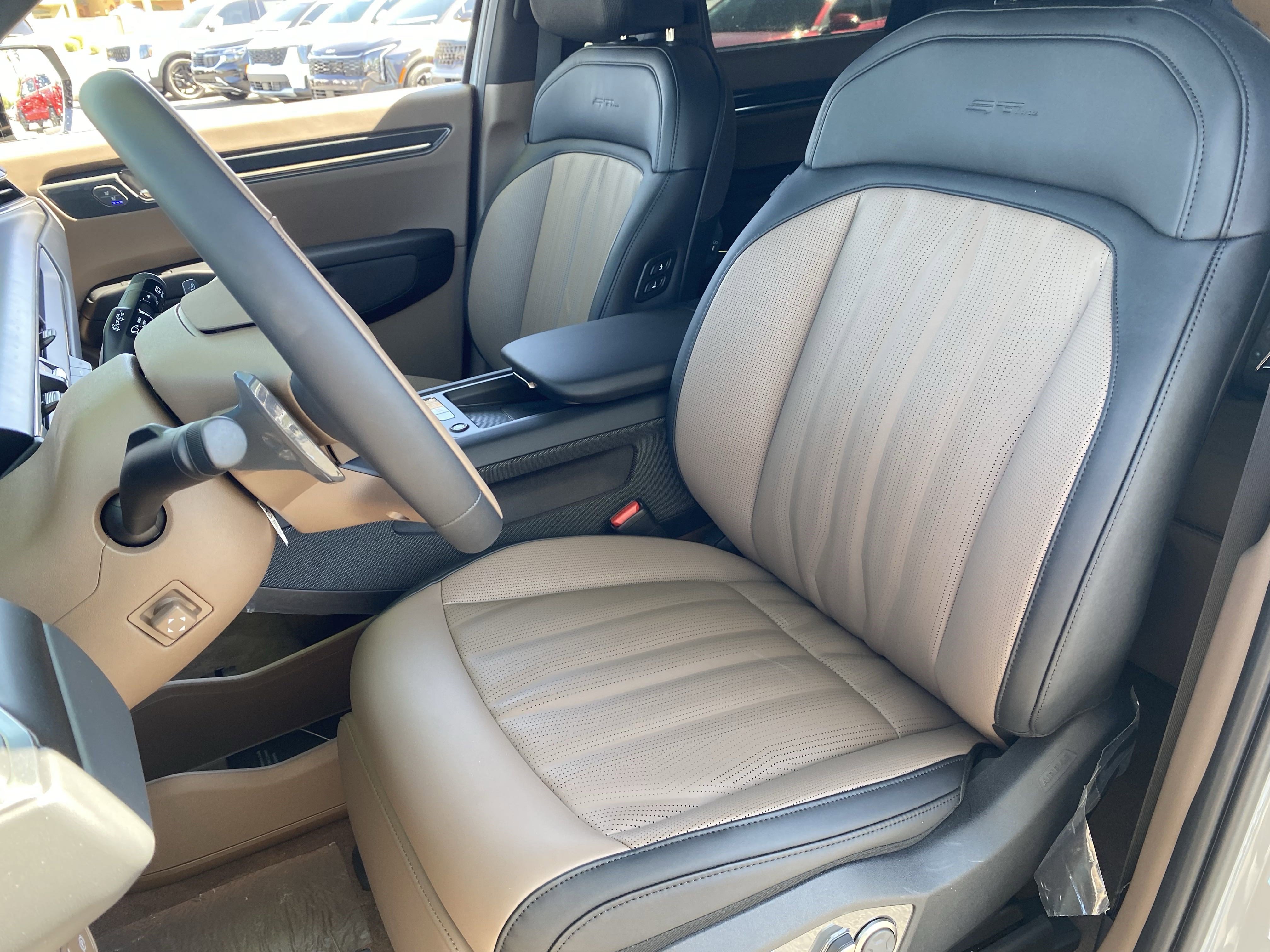 2026 Kia EV9 GT-Line photo 6