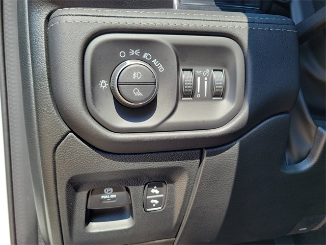 2023 Ram 1500 Limited photo 19