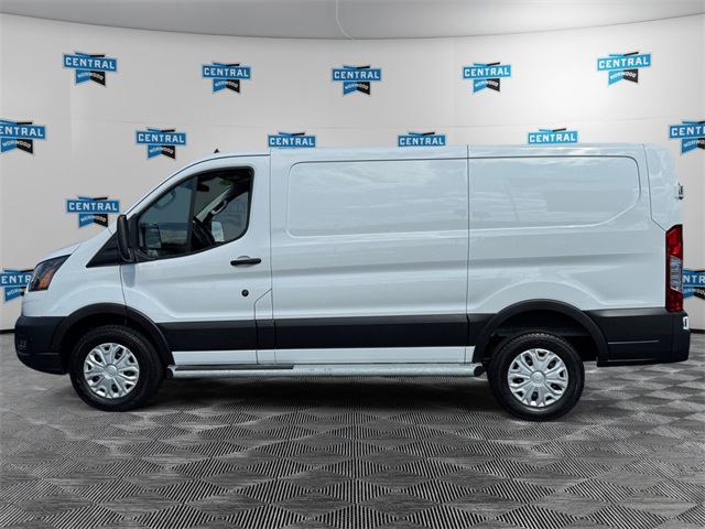 2024 Ford Transit photo 2