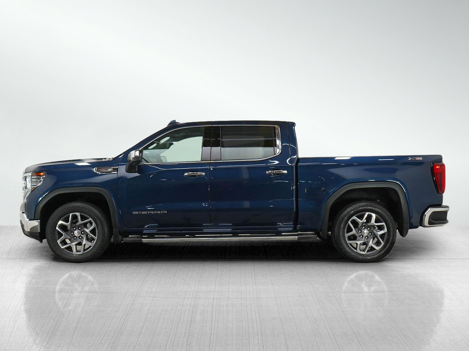 Used 2023 GMC Sierra 1500 SLT with VIN 3GTUUDELXPG181744 for sale in Bloomington, Minnesota