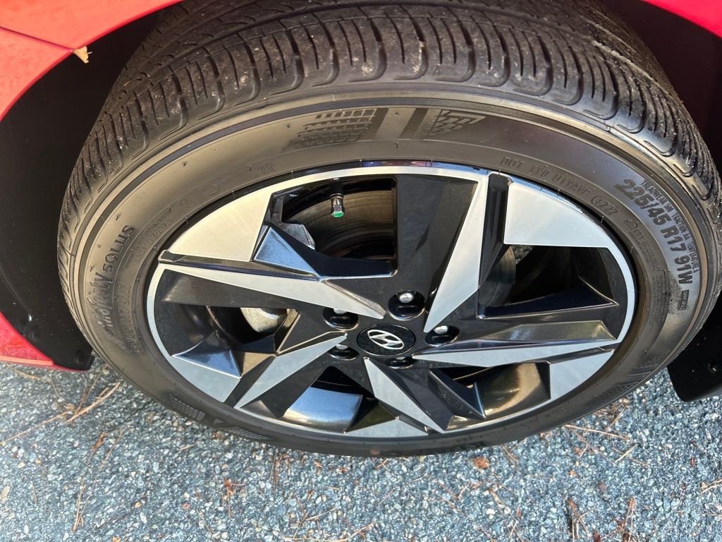 2023 Hyundai Elantra SEL photo 9