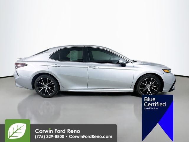 2021 Toyota Camry SE photo 8