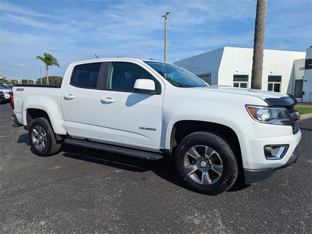 2016 Chevrolet Colorado Z71 photo 2