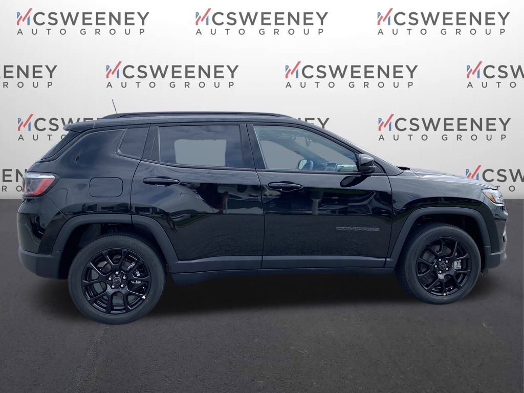 2025 Jeep Compass Latitude photo 6