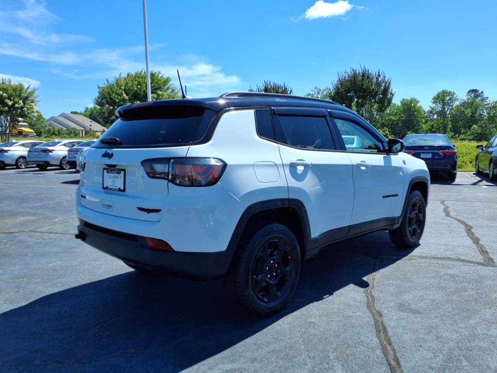 2023 Jeep Compass Trailhawk photo 2