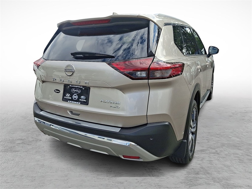 2023 Nissan Rogue Platinum photo 10