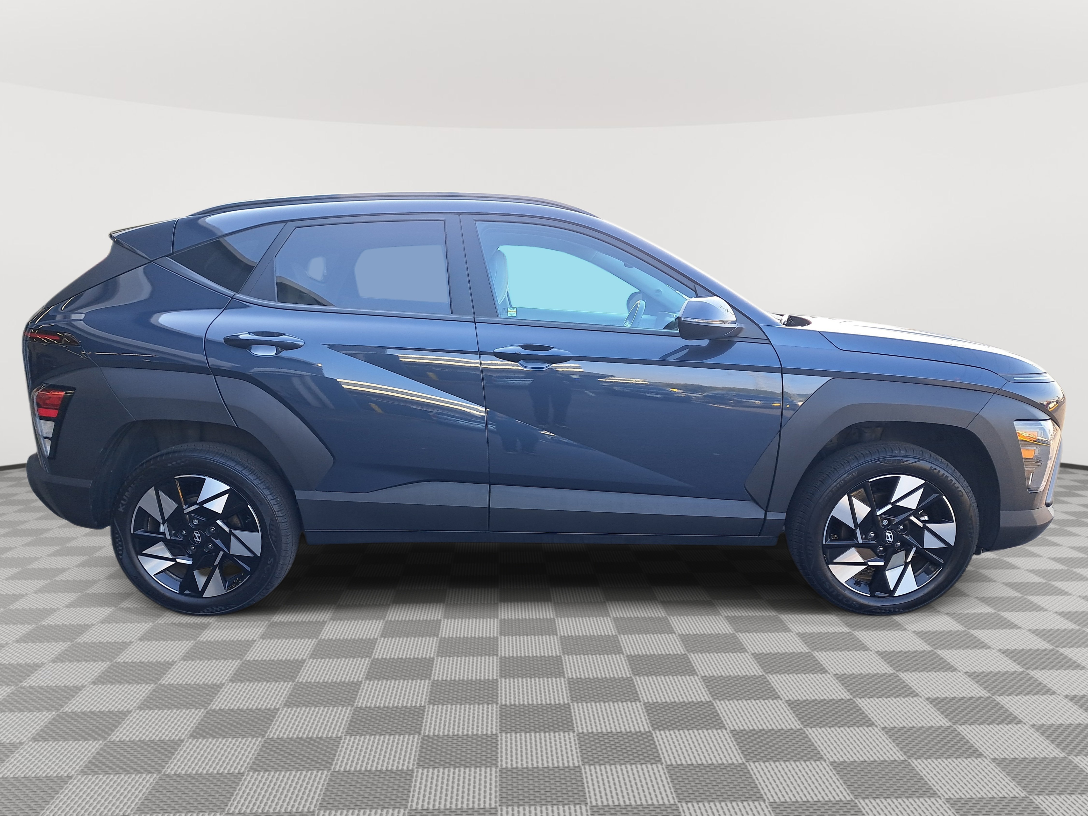 2024 Hyundai Kona SEL photo 4