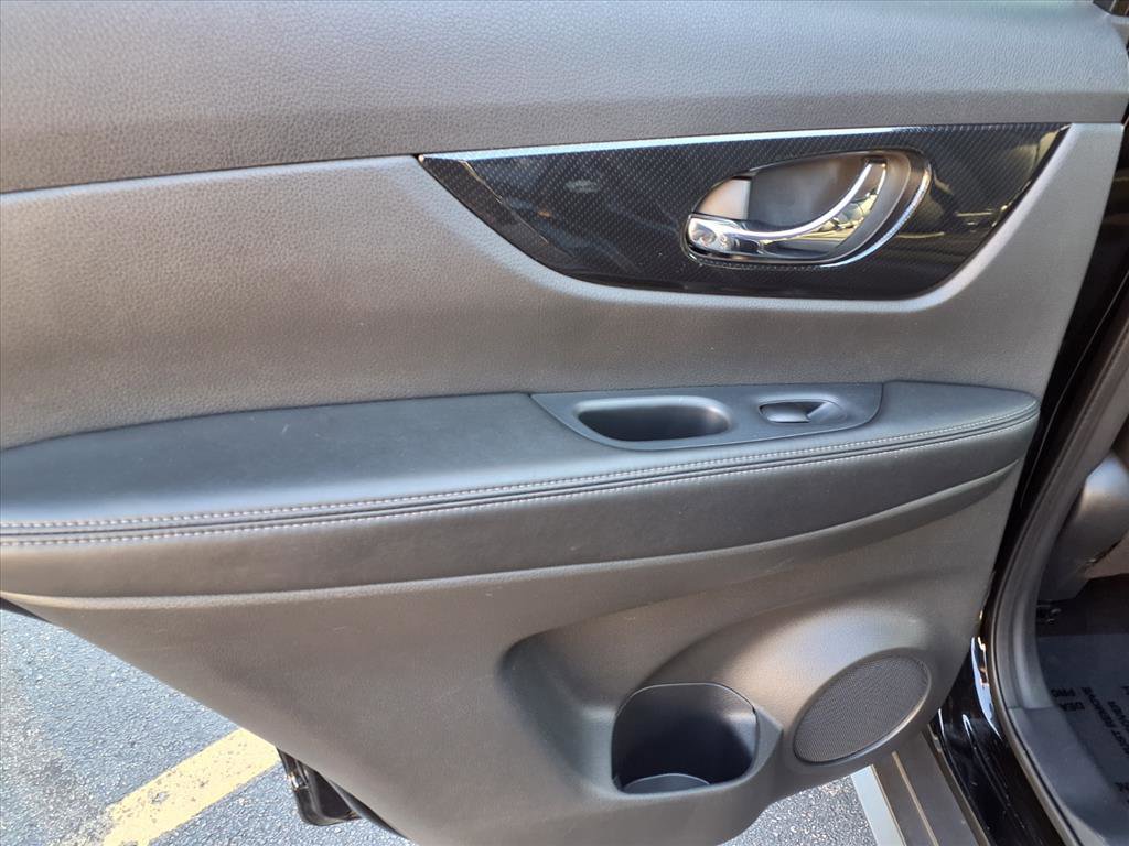 2019 Nissan Rogue SL photo 6
