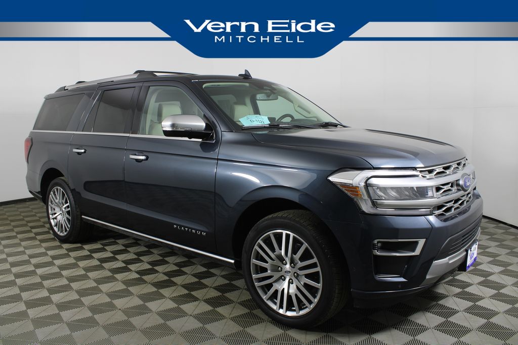 2024 Ford Expedition Platinum's photo